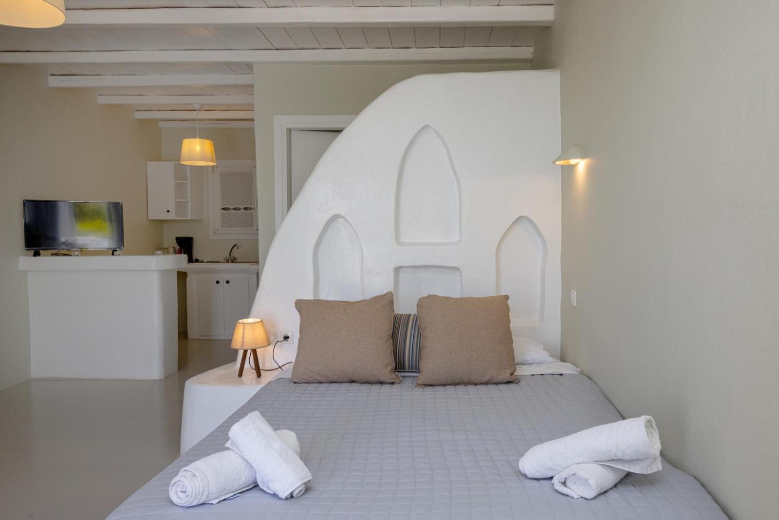 Soulmate'S Suites Tinos Kionia Esterno foto