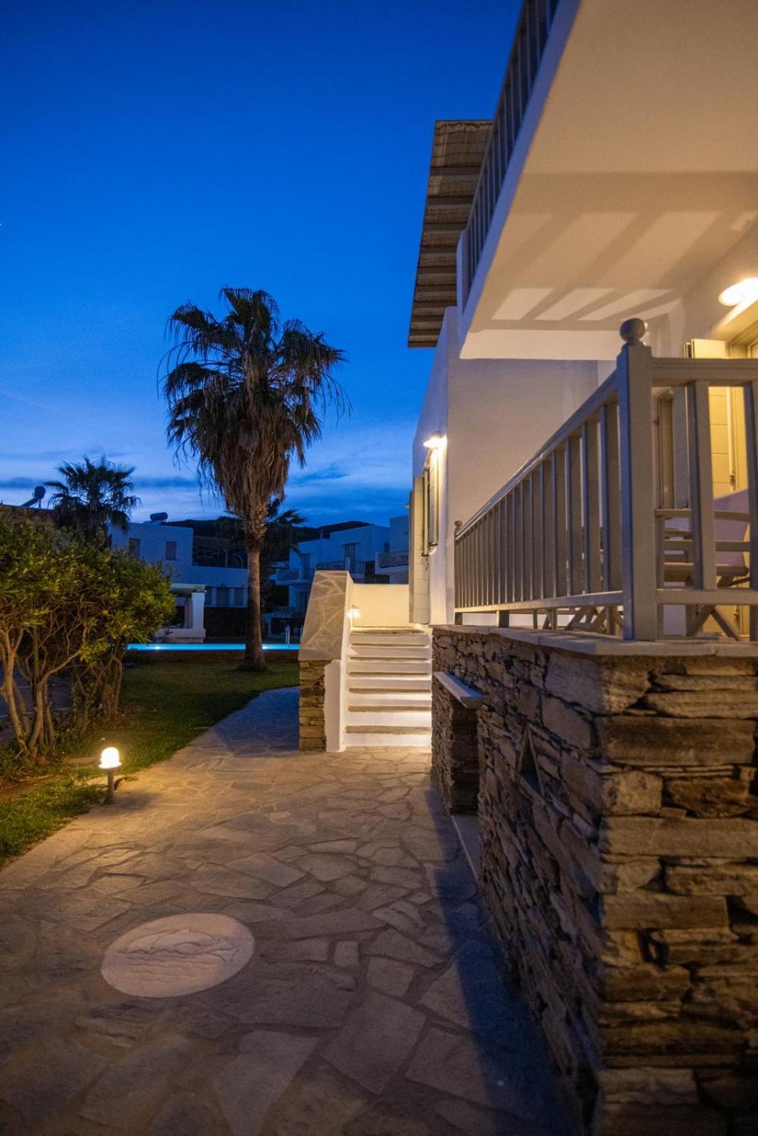 Soulmate'S Suites Tinos Kionia Esterno foto